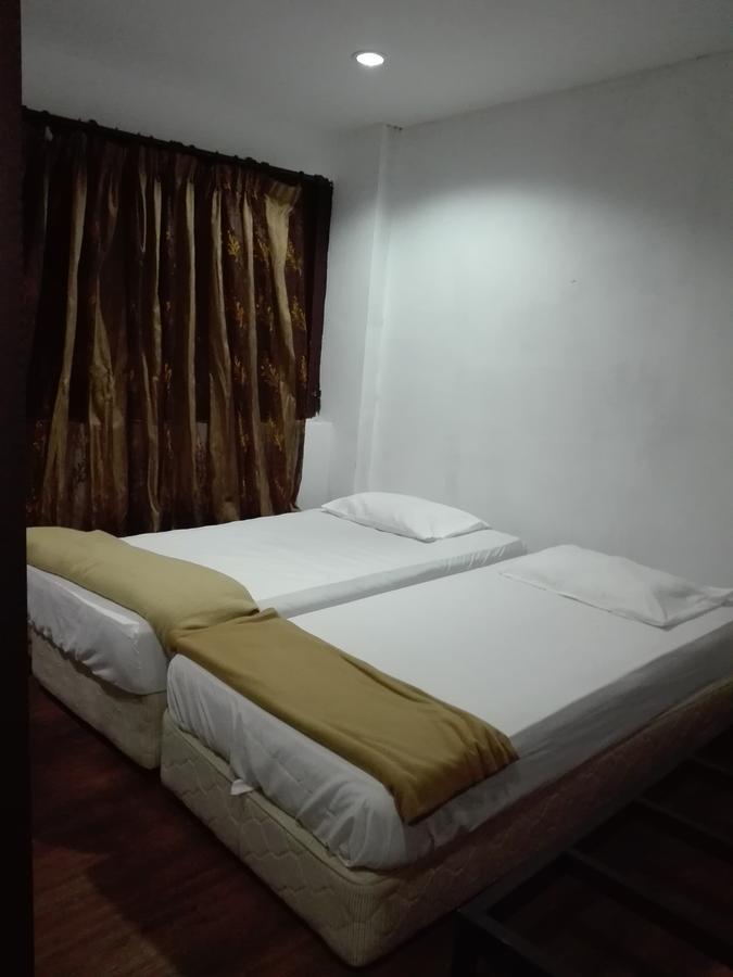 Tonight Hotel Hostel George Town Esterno foto