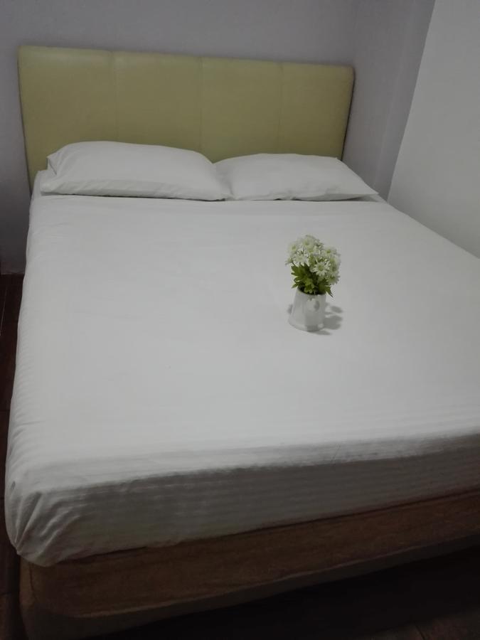 Tonight Hotel Hostel George Town Esterno foto
