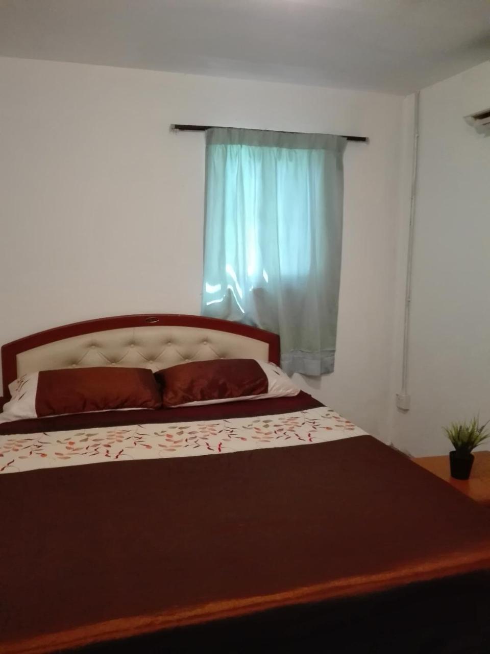 Tonight Hotel Hostel George Town Esterno foto