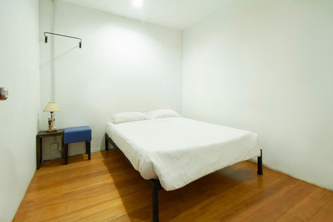 Tonight Hotel Hostel George Town Esterno foto